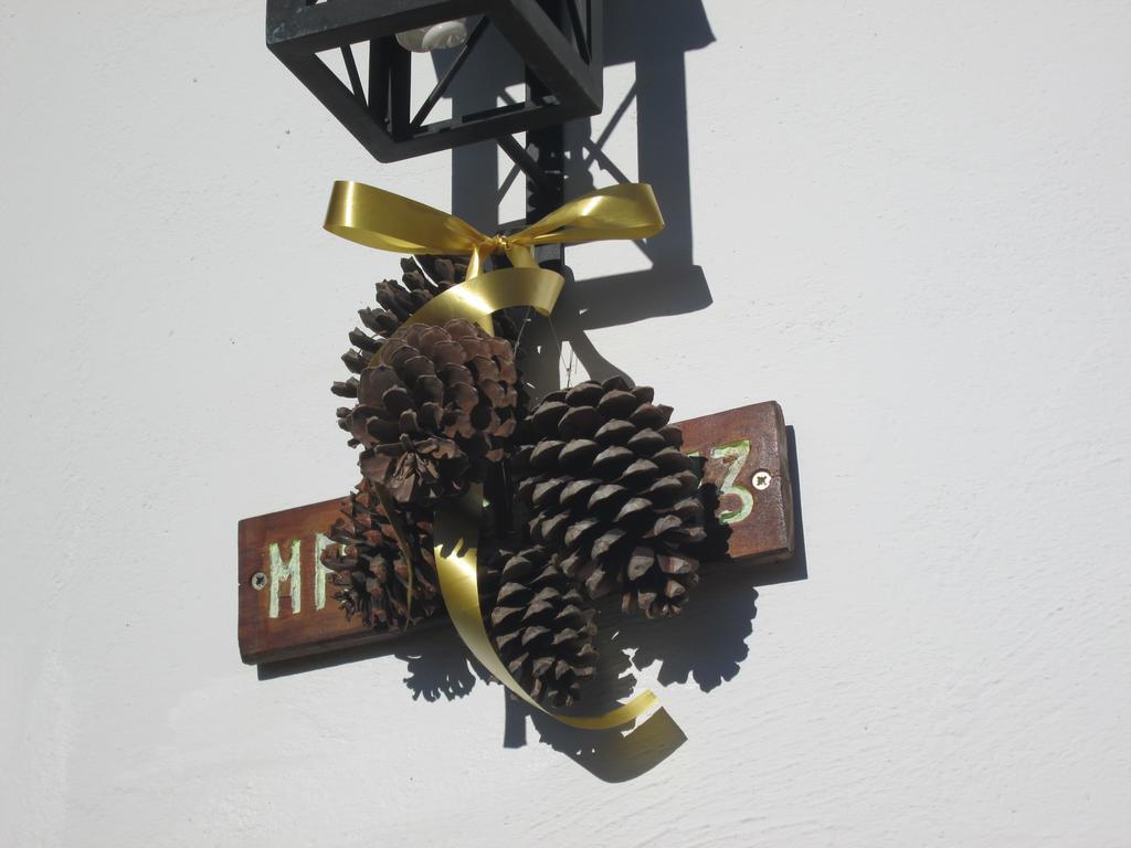 Chozos De La Dehesa Apart otel La Roca de la Sierra Dış mekan fotoğraf