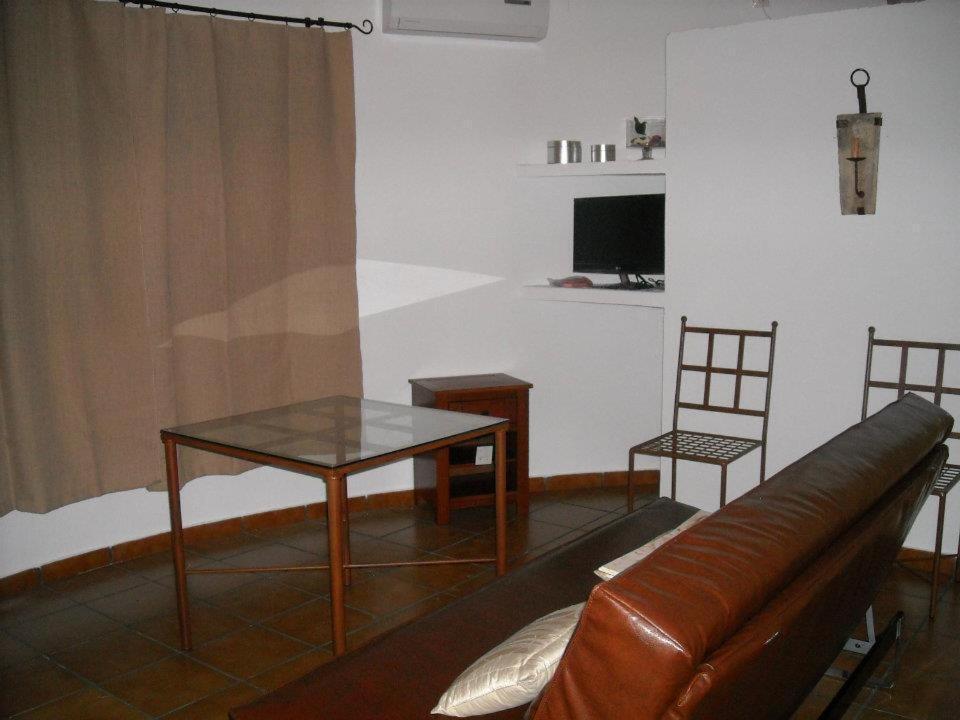 Chozos De La Dehesa Apart otel La Roca de la Sierra Dış mekan fotoğraf